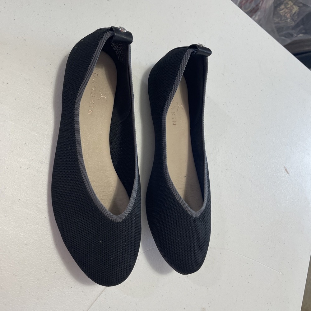 Danskin‎ Womens Soulful Slip On Flats Black Size 8 M Pristine Condition
